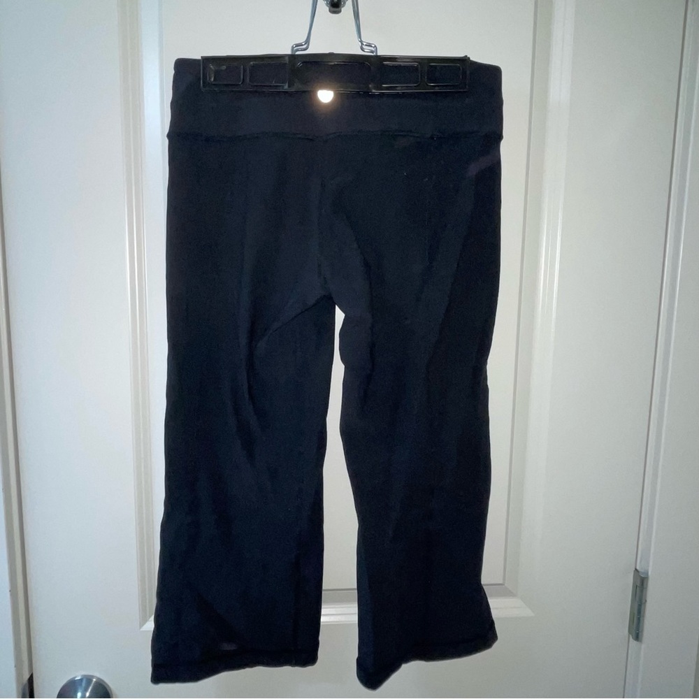 Reversible Lululemon Capris - Picture 3 of 4